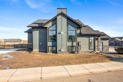 30-2715 73 Avenue, Lloydminster, AB - Outdoor