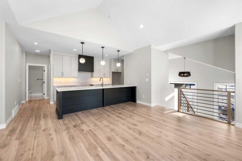 30-2715 73 Avenue, Lloydminster, AB - Indoor Photo Showing Kitchen