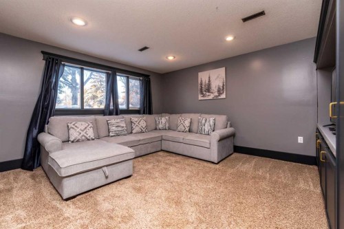 5317 49 Street, Lloydminster, AB - Indoor Photo Showing Other Room