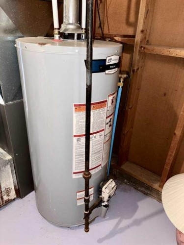 5019 51 Street, Mannville, AB - Indoor Photo Showing Basement