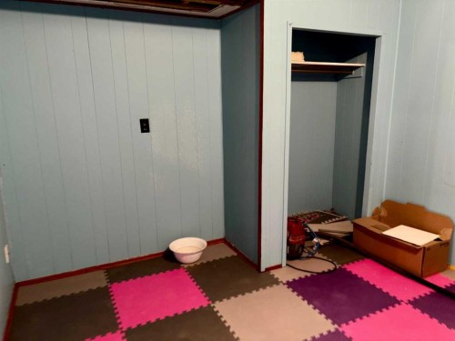 5019 51 Street, Mannville, AB - Indoor