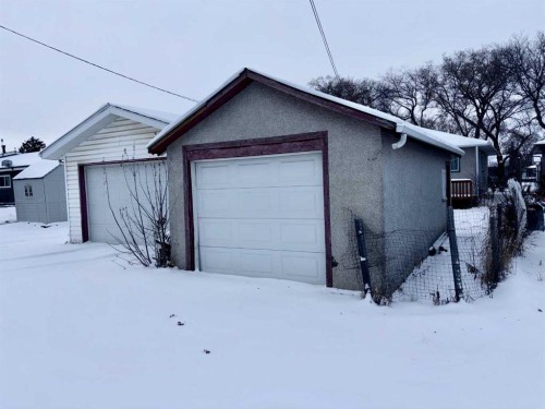 5019 51 Street, Mannville, AB - Outdoor With Exterior