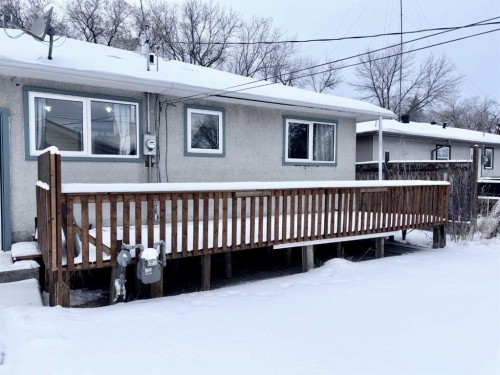 5019 51 Street, Mannville, AB - Outdoor