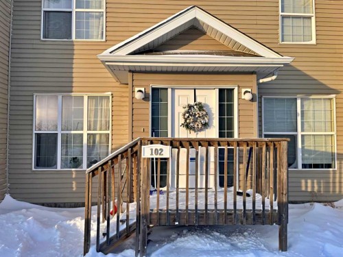 102-4520 51 Street, Vermilion, AB - Outdoor With Exterior