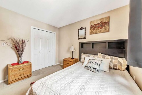 5010 31 Street, Lloydminster, AB - Indoor Photo Showing Bedroom