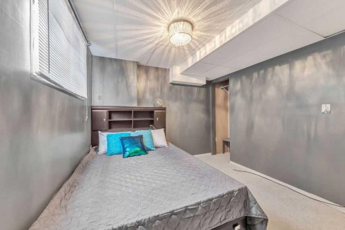 5010 31 Street, Lloydminster, AB - Indoor Photo Showing Bedroom