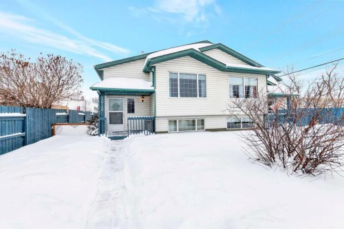 5010 31 Street, Lloydminster, AB - Outdoor