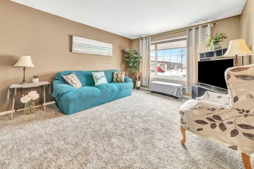 5010 31 Street, Lloydminster, AB - Indoor