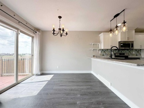 2519 6 Avenue, Wainwright, AB - Indoor Photo Showing Kitchen