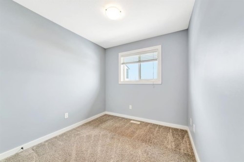 36-4118 41 Avenue, Lloydminster, SK - Indoor Photo Showing Other Room