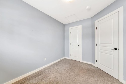 36-4118 41 Avenue, Lloydminster, SK - Indoor Photo Showing Other Room