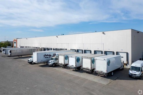 3000 15 Street Ne, Calgary, AB 