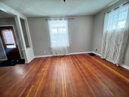 126 Main Street, Lashburn, SK - Indoor Photo Showing Other Room