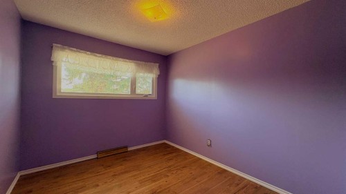 1030 15 Avenue, Wainwright, AB - Indoor Photo Showing Other Room