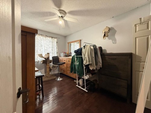 3304 54 Avenue, Lloydminster, AB - Indoor