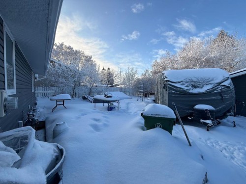 3304 54 Avenue, Lloydminster, AB - Outdoor