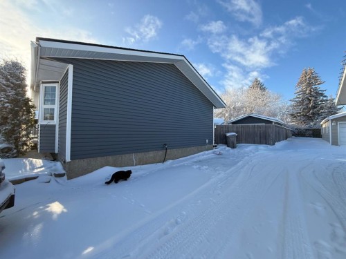 3304 54 Avenue, Lloydminster, AB - Outdoor With Exterior