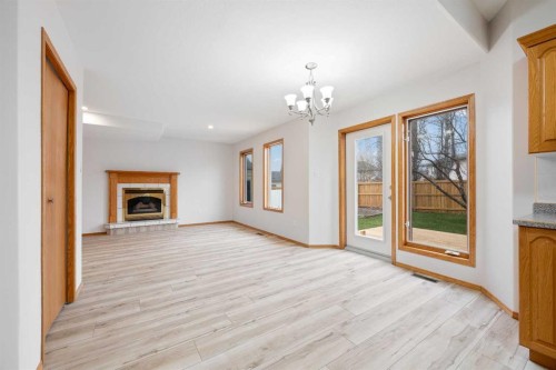 4006 59 Avenue Close, Lloydminster, AB - Indoor With Fireplace