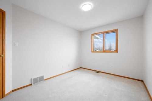 4006 59 Avenue Close, Lloydminster, AB - Indoor Photo Showing Other Room