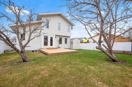 4006 59 Avenue Close, Lloydminster, AB - Outdoor