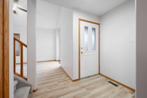 4006 59 Avenue Close, Lloydminster, AB - Indoor Photo Showing Other Room