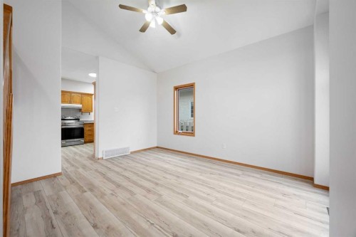 4006 59 Avenue Close, Lloydminster, AB - Indoor Photo Showing Other Room