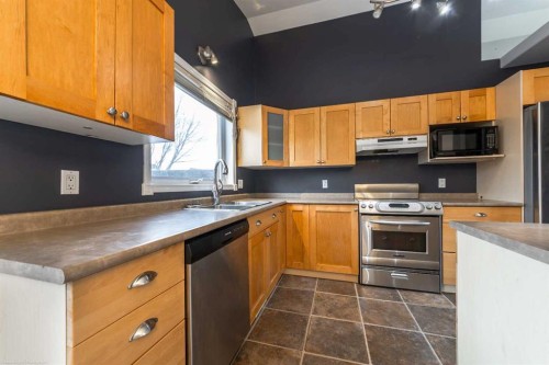6105 21 Street, Lloydminster, AB - Indoor Photo Showing Kitchen With Double Sink