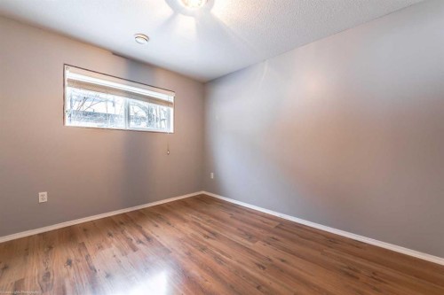 6105 21 Street, Lloydminster, AB - Indoor Photo Showing Other Room