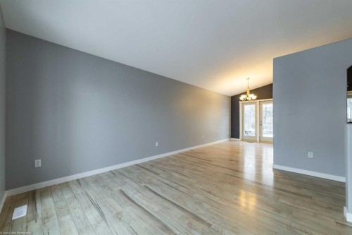 6105 21 Street, Lloydminster, AB - Indoor Photo Showing Other Room
