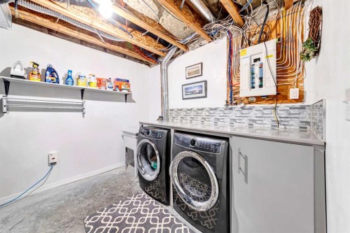 4107 68 Avenue, Lloydminster, AB - Indoor Photo Showing Laundry Room