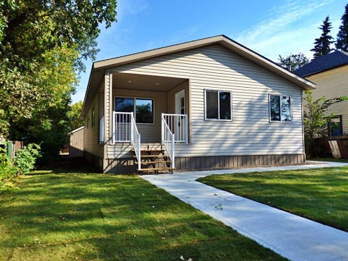 4908 51 Avenue  Vermilion, AB T9X 1T6