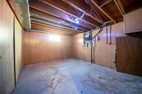 226 5 Avenue, Wainwright, AB - Indoor Photo Showing Basement