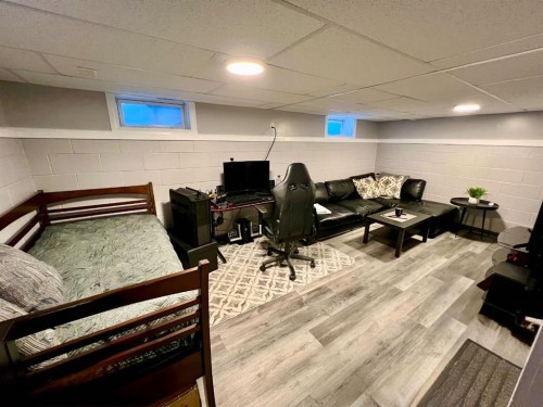1233 6 Avenue, Wainwright, AB - Indoor Photo Showing Basement