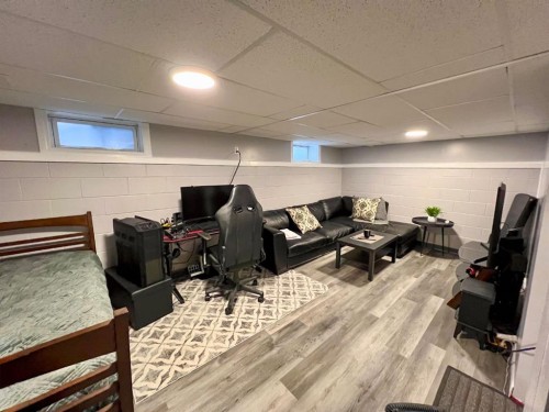 1233 6 Avenue, Wainwright, AB - Indoor Photo Showing Basement
