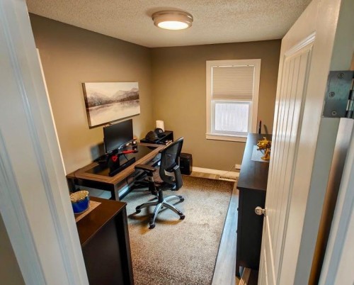 1233 6 Avenue, Wainwright, AB - Indoor Photo Showing Office