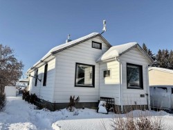 4708 50 Street  Myrnam, AB T0B 3K0