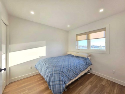 2713 11 Avenue, Wainwright, AB - Indoor Photo Showing Bedroom