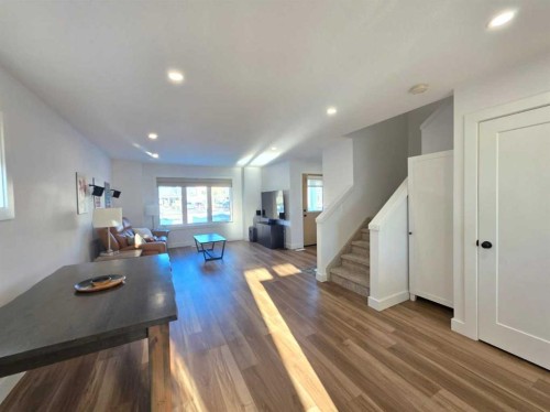 2713 11 Avenue, Wainwright, AB - Indoor