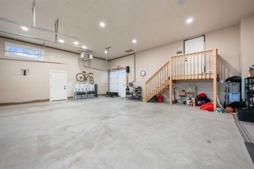 6008 13 Street, Lloydminster, AB - Indoor Photo Showing Garage
