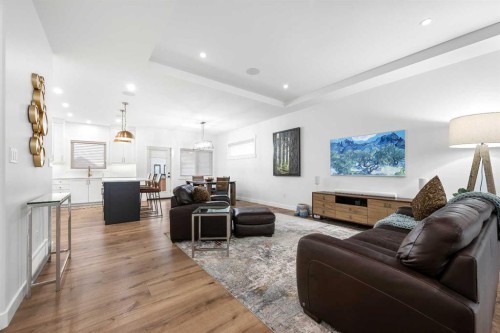 6008 13 Street, Lloydminster, AB - Indoor Photo Showing Living Room