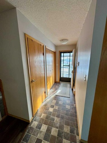 1925 5 Avenue, Wainwright, AB - Indoor Photo Showing Other Room