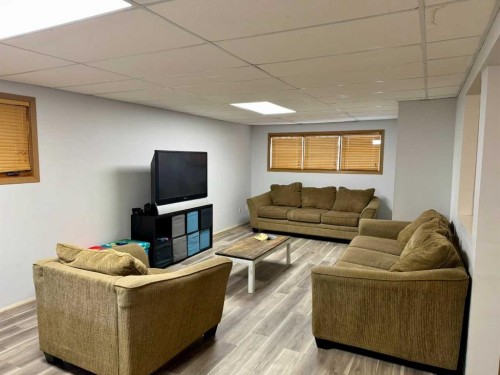 1925 5 Avenue, Wainwright, AB - Indoor Photo Showing Basement