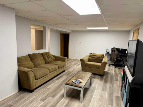 1925 5 Avenue, Wainwright, AB - Indoor