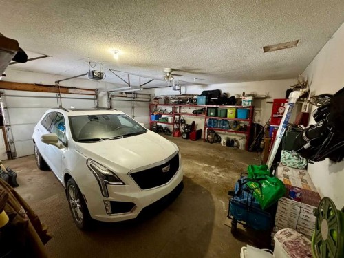 1925 5 Avenue, Wainwright, AB - Indoor Photo Showing Garage