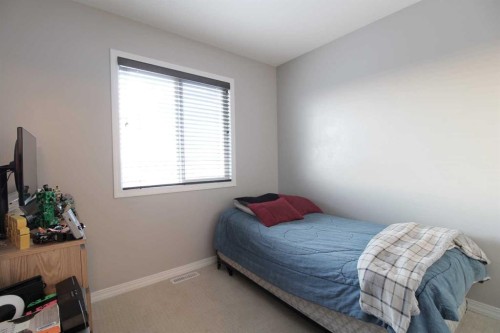 3320 42 Avenue, Lloydminster, SK - Indoor Photo Showing Bedroom