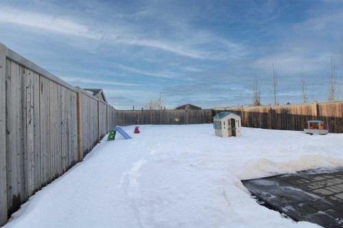 3320 42 Avenue, Lloydminster, SK - Outdoor