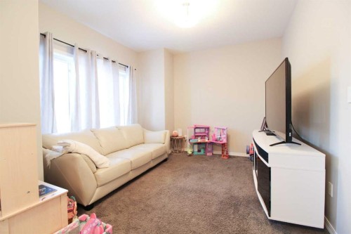 3320 42 Avenue, Lloydminster, SK - Indoor