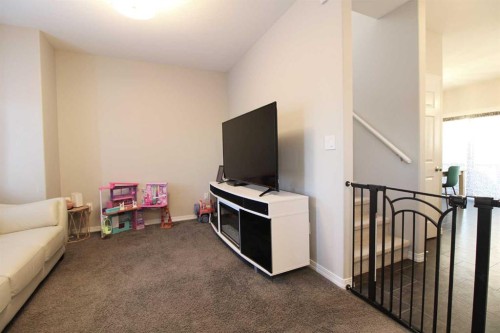 3320 42 Avenue, Lloydminster, SK - Indoor Photo Showing Other Room