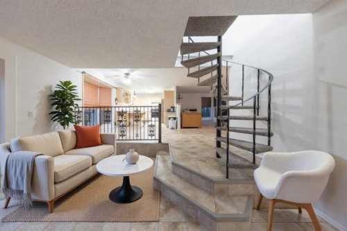 5116 30 Street, Lloydminster, AB - Indoor