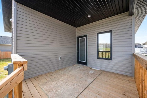 3321 41 Avenue, Lloydminster, SK - Outdoor With Exterior